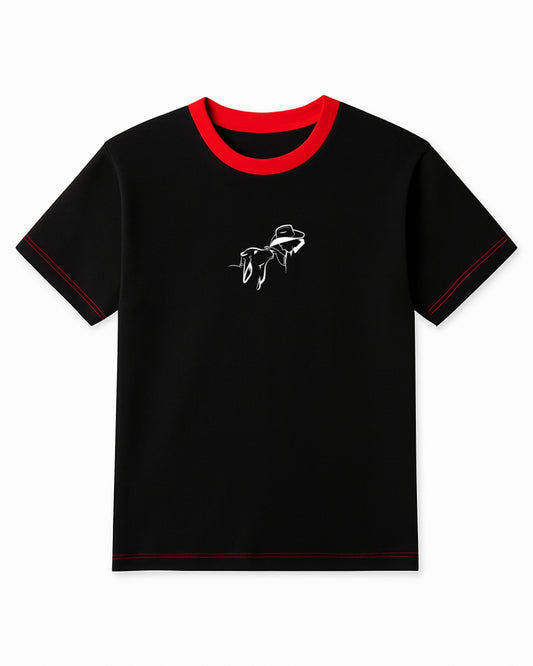 Camiseta canga corta negra, con detalles rojos. (Hombre)
